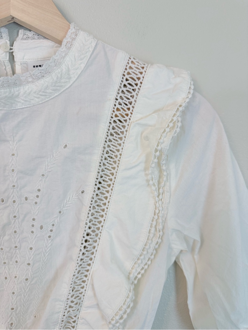 Aritzia Sunday Best Britta Blouse Ivory Eyelet Ruffle XXS Victorian Cottage Boho - Picture 6 of 11